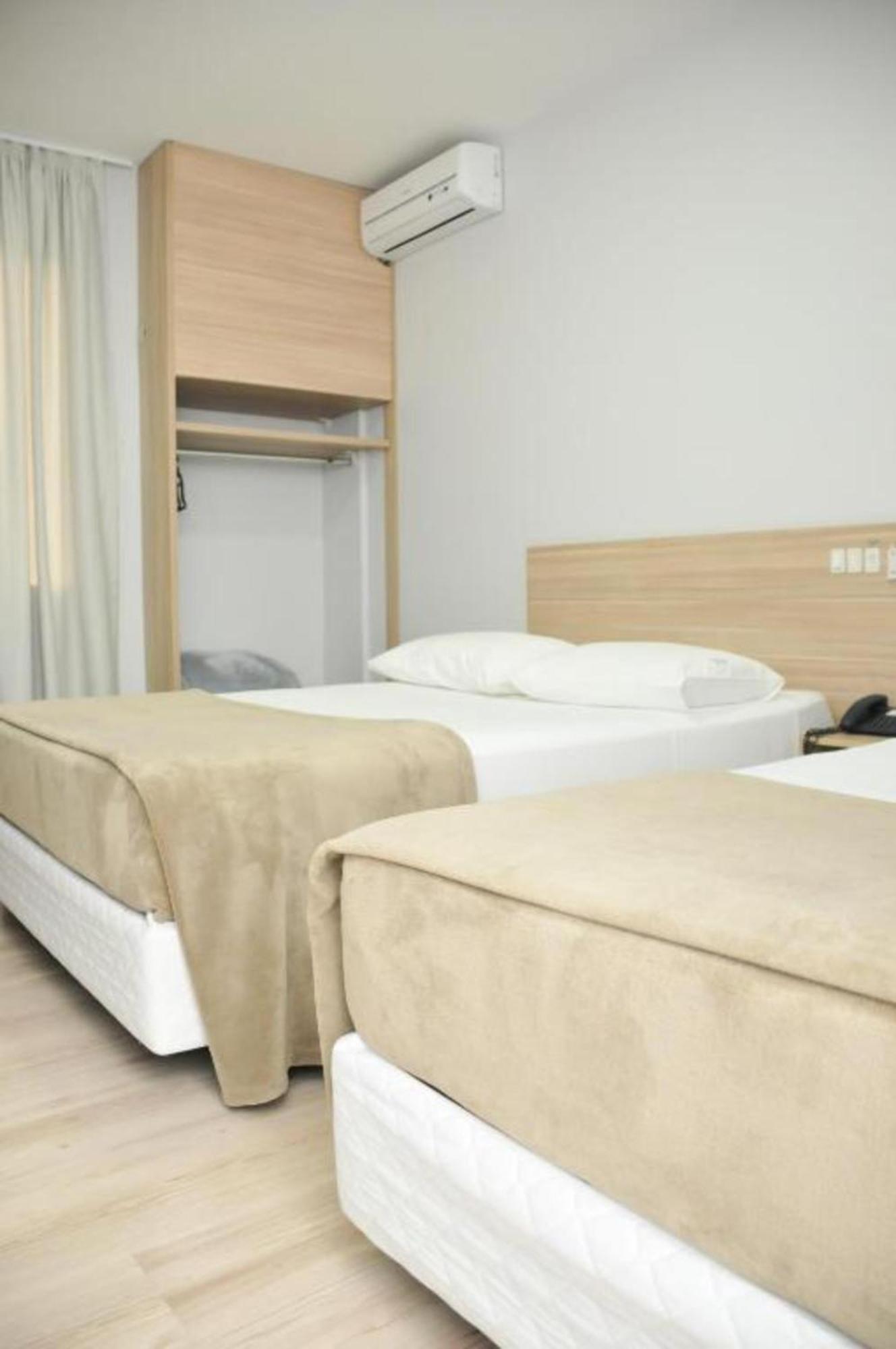 Hotel Vivendas Centro 埃雷欣 外观 照片
