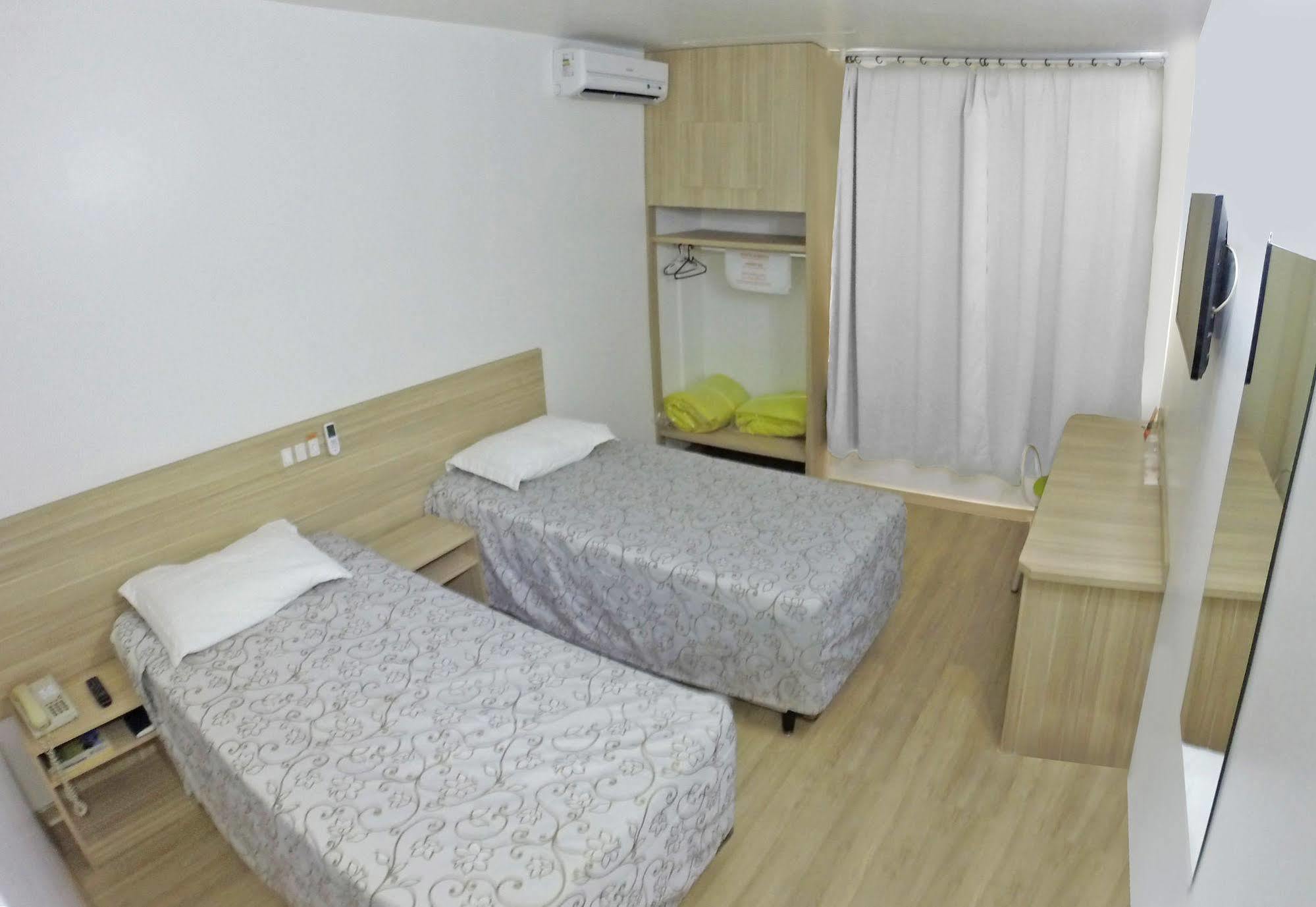 Hotel Vivendas Centro 埃雷欣 外观 照片