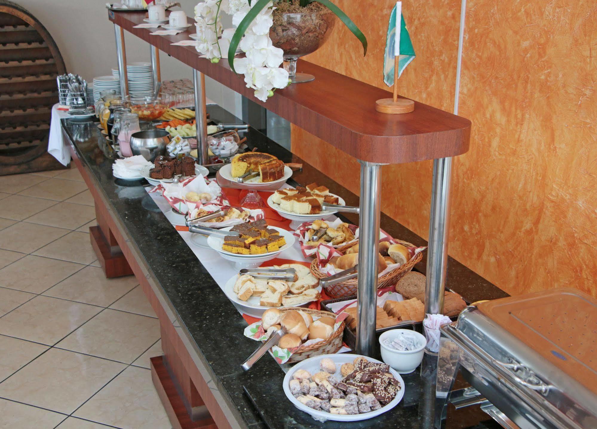 Hotel Vivendas Centro 埃雷欣 外观 照片
